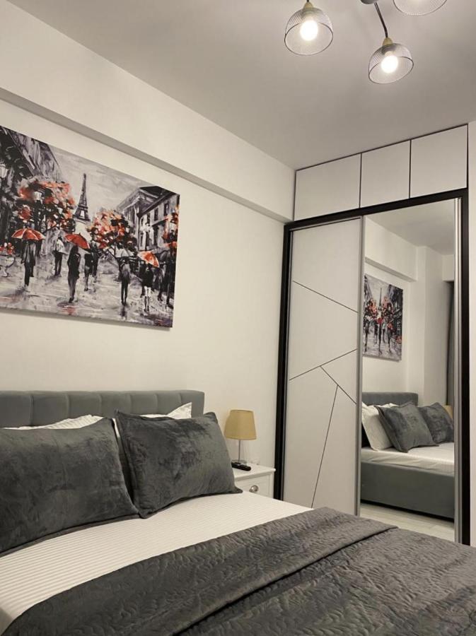 Luxury Center - Amzei Romana Bucureşti